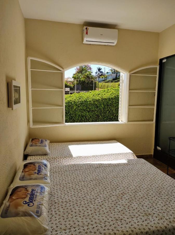 Casa Em Escarpas Do Otimo Preco, Aconchegante, Area Bem Ampla E Excelente Localizacao Capitolio